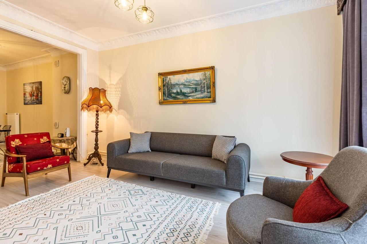 Charming Apartment Surrounded By Vibrant Attractions In Kadikoy Istanbul Eksteriør bilde