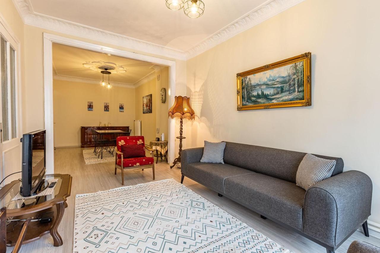Charming Apartment Surrounded By Vibrant Attractions In Kadikoy Istanbul Eksteriør bilde